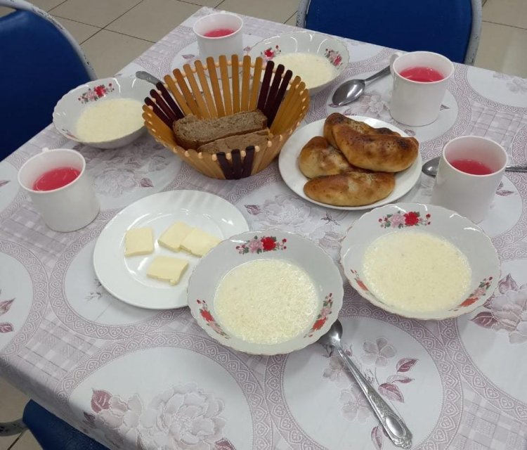 Білім алушылардың бір мезгіл тамақтану кезі